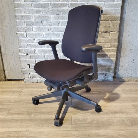 used herman miller chairs near me